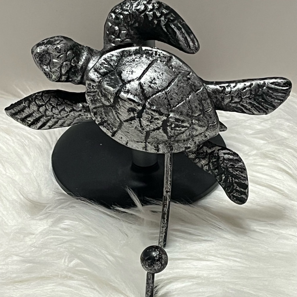 Sea Turtle Sculpture Wall Hanging Hook Silver Tone Decorative